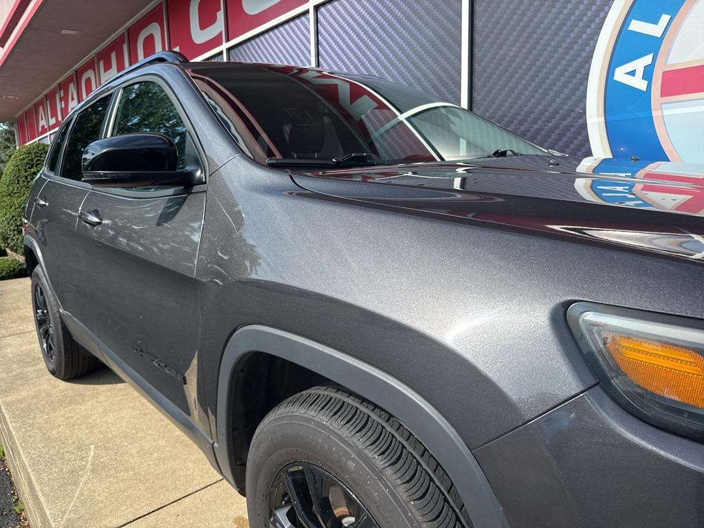 used 2023 Jeep Cherokee car, priced at $22,999