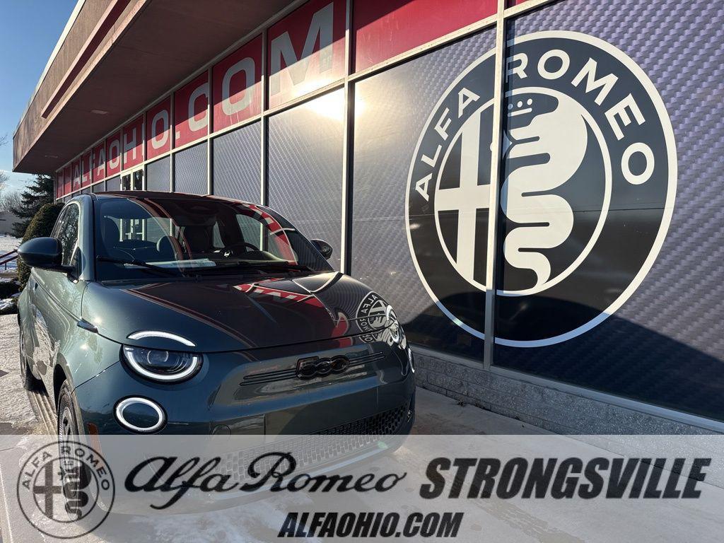 new 2025 FIAT 500e car, priced at $37,495