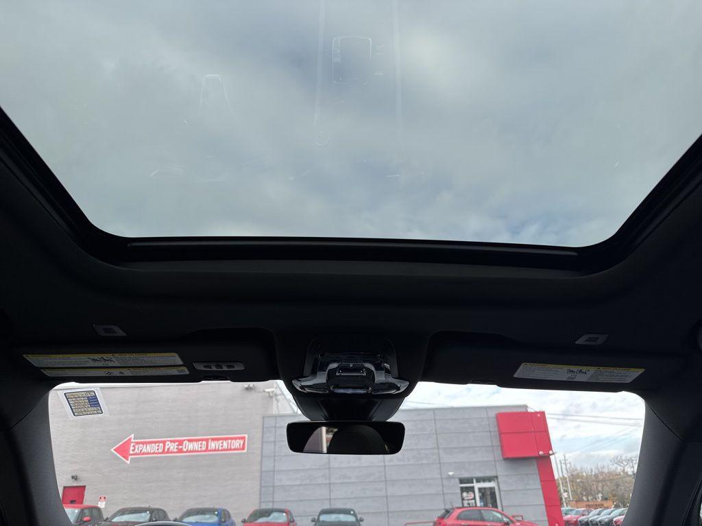 new 2025 Alfa Romeo Tonale car, priced at $45,400