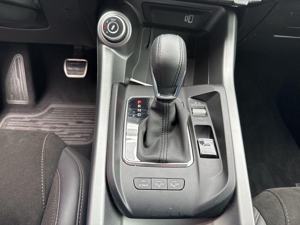 new 2025 Alfa Romeo Tonale car, priced at $45,400