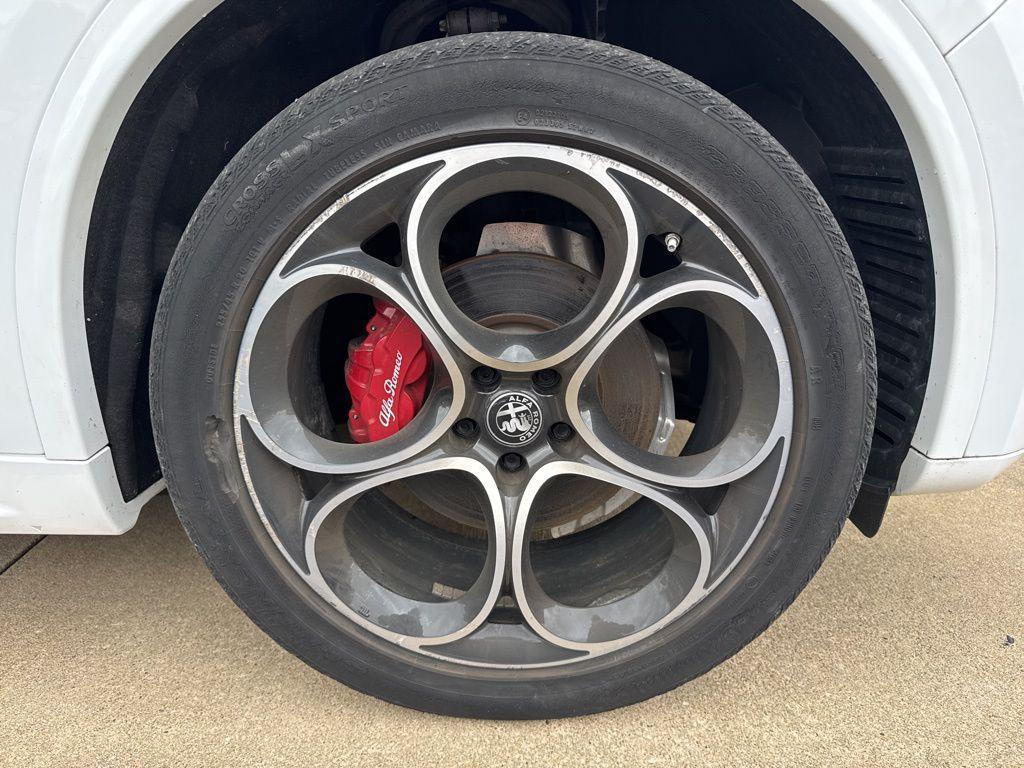 used 2022 Alfa Romeo Stelvio car, priced at $26,157