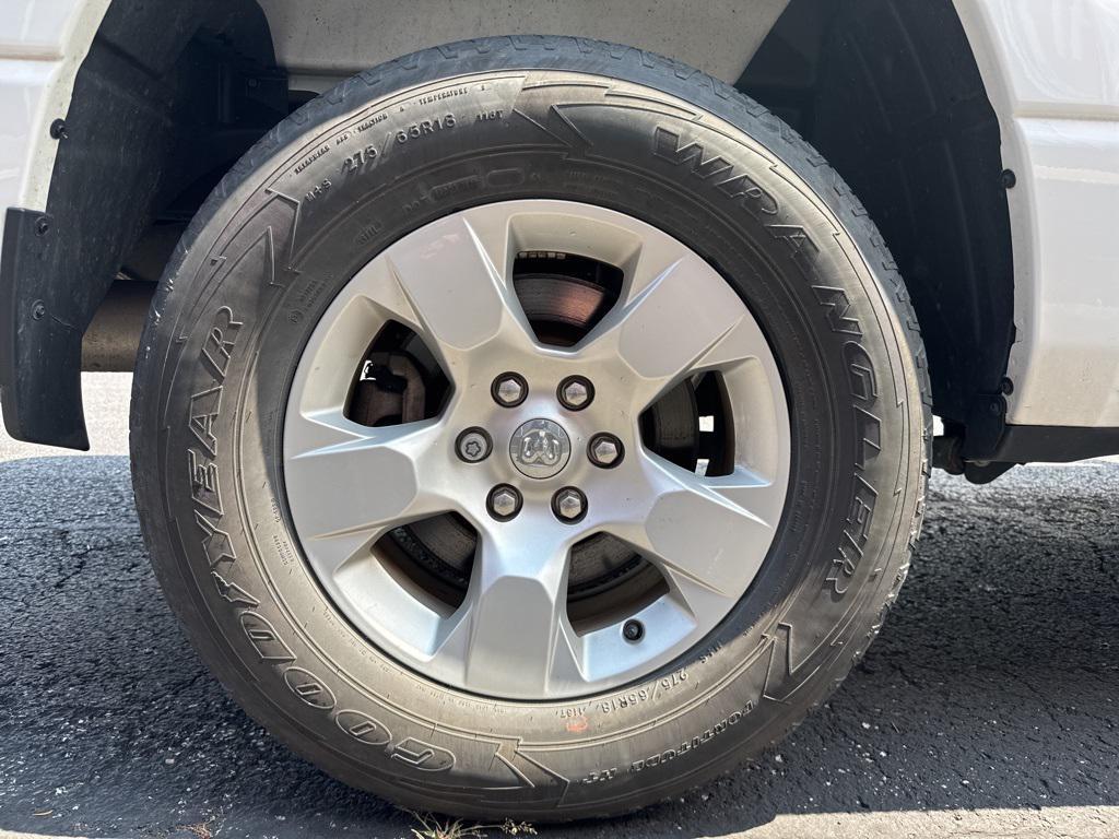 used 2023 Ram 1500 car, priced at $33,286