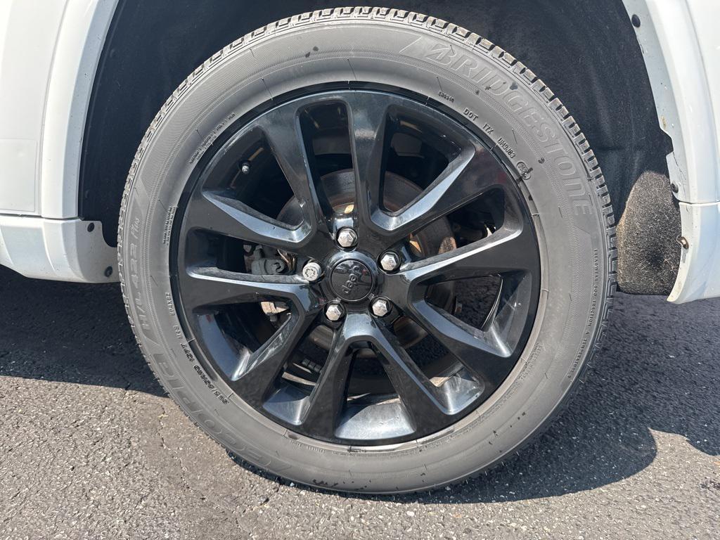 used 2020 Jeep Grand Cherokee car, priced at $22,419