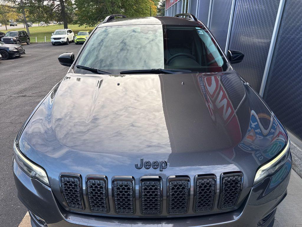 used 2023 Jeep Cherokee car, priced at $22,995