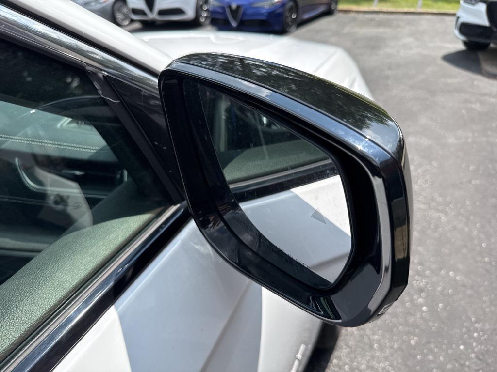 used 2023 Jeep Grand Cherokee car, priced at $27,574