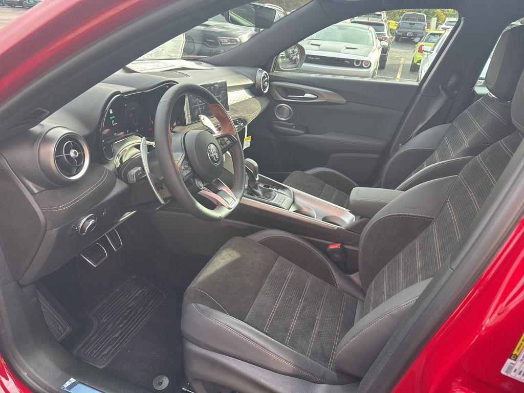 new 2025 Alfa Romeo Tonale car, priced at $44,000