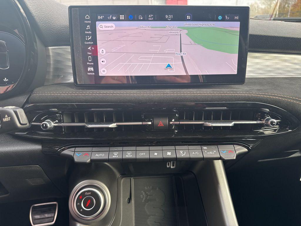 new 2025 Alfa Romeo Tonale car, priced at $44,000