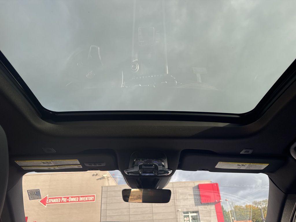 new 2025 Alfa Romeo Tonale car, priced at $44,000