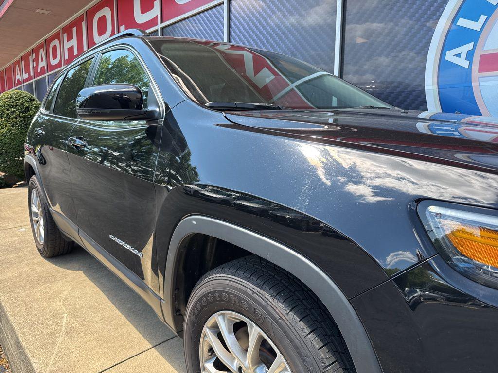 used 2022 Jeep Cherokee car, priced at $22,217
