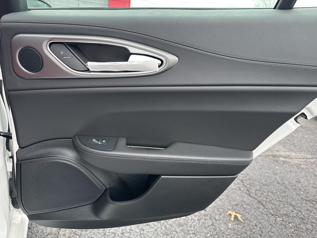 new 2025 Alfa Romeo Giulia car, priced at $52,323