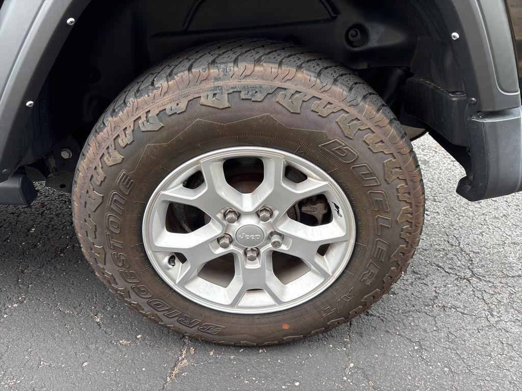 used 2021 Jeep Wrangler Unlimited car, priced at $25,997