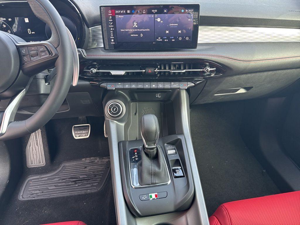 new 2026 Alfa Romeo Tonale car