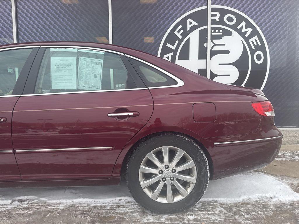 used 2009 Hyundai Azera car, priced at $7,995