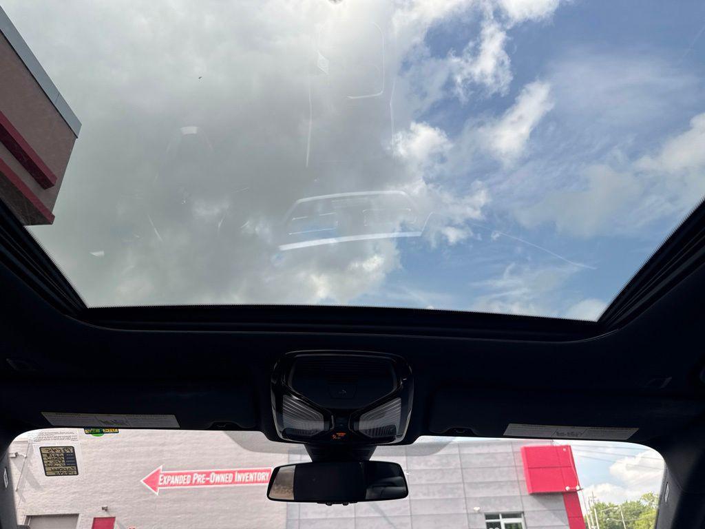 BMW 3 Series view 49