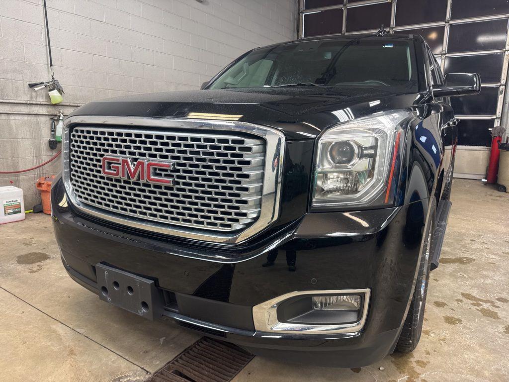 used 2016 GMC Yukon car, priced at $22,997