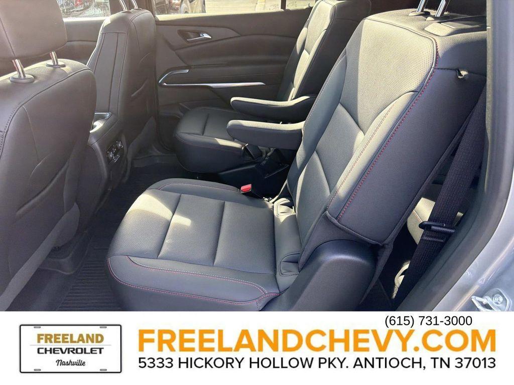 used 2025 Chevrolet Traverse car, priced at $44,654