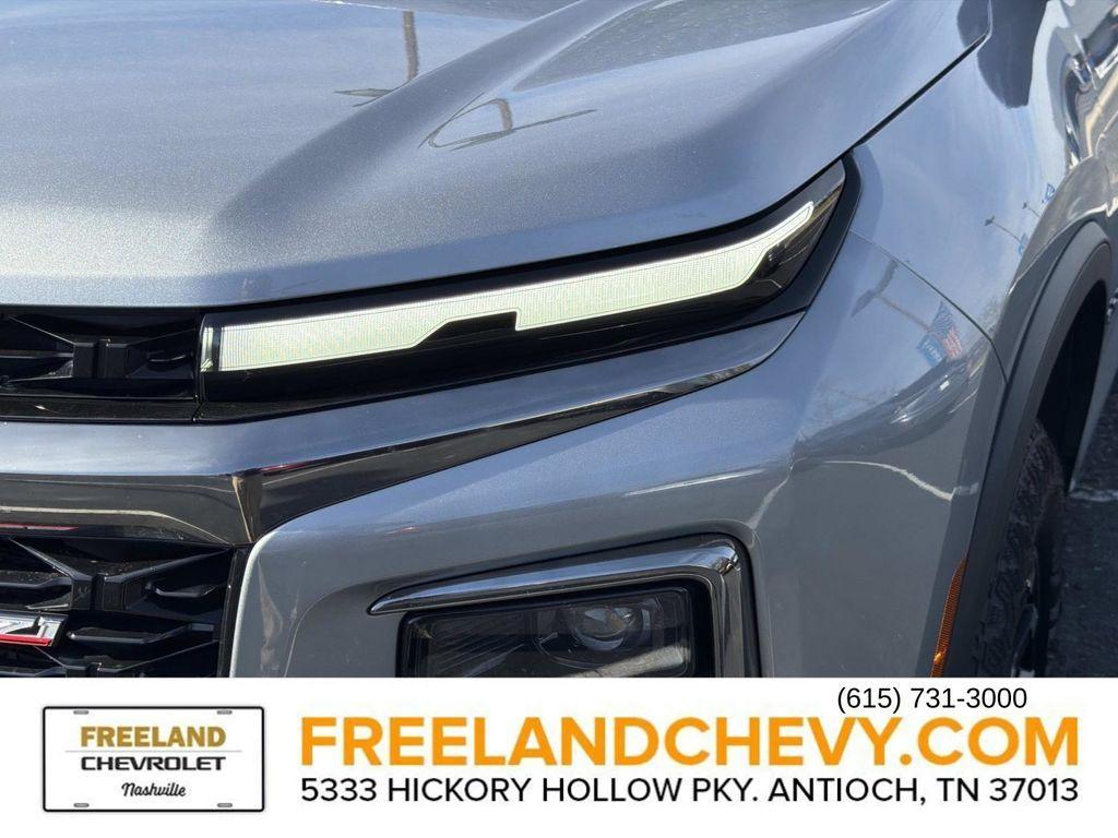 used 2025 Chevrolet Traverse car, priced at $44,654