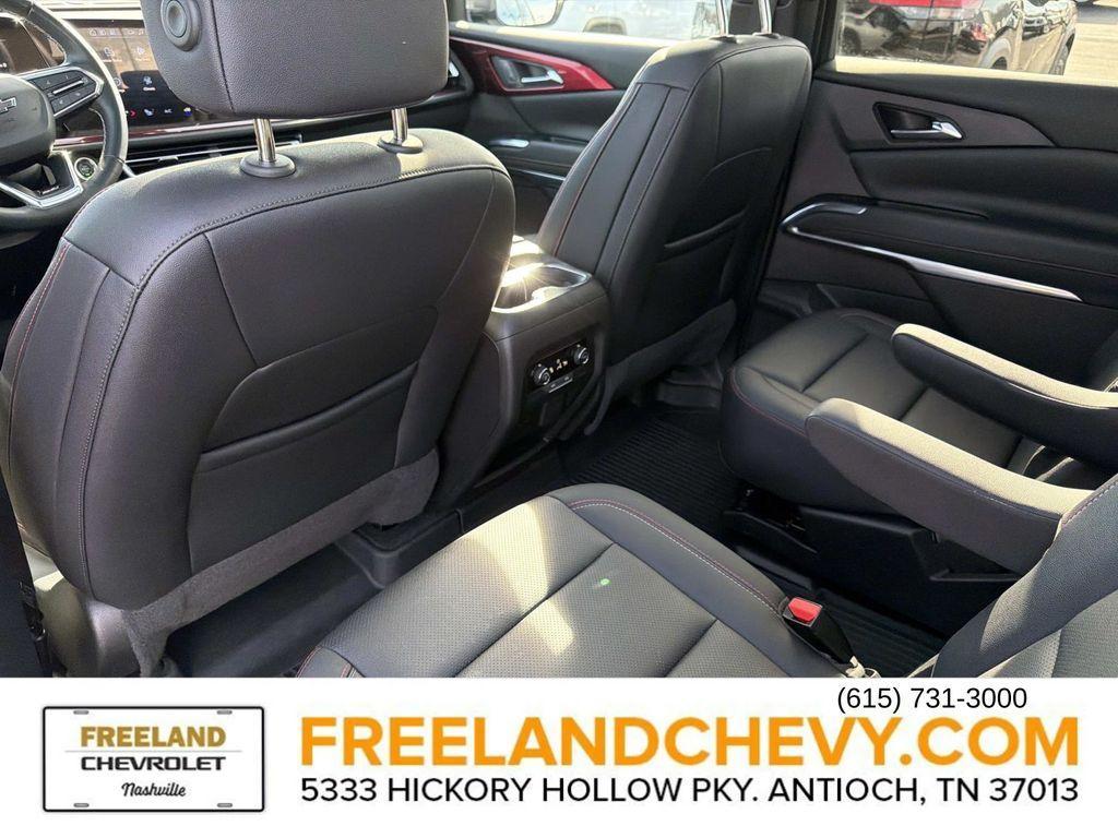 used 2025 Chevrolet Traverse car, priced at $44,654