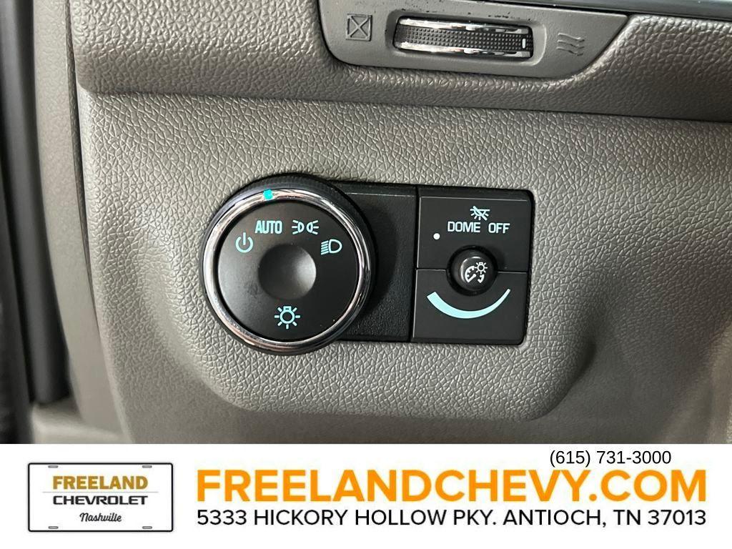 2014 Tungsten Metallic Chevrolet Traverse