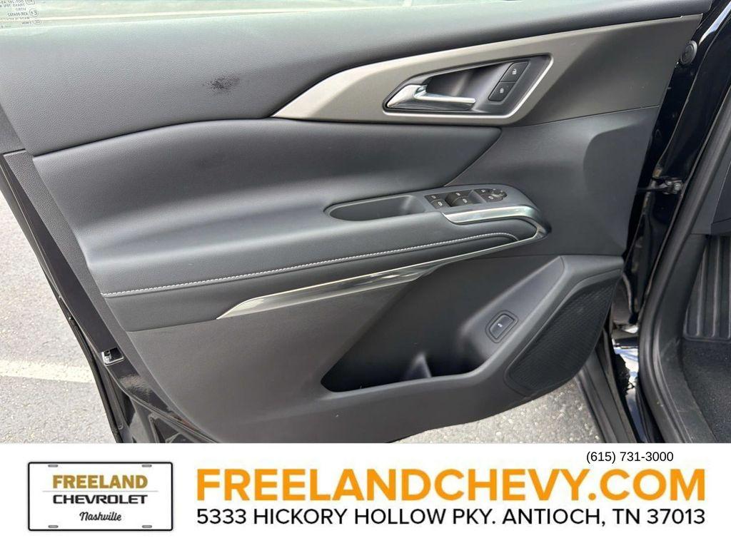 new 2026 Chevrolet Traverse car, priced at $45,295