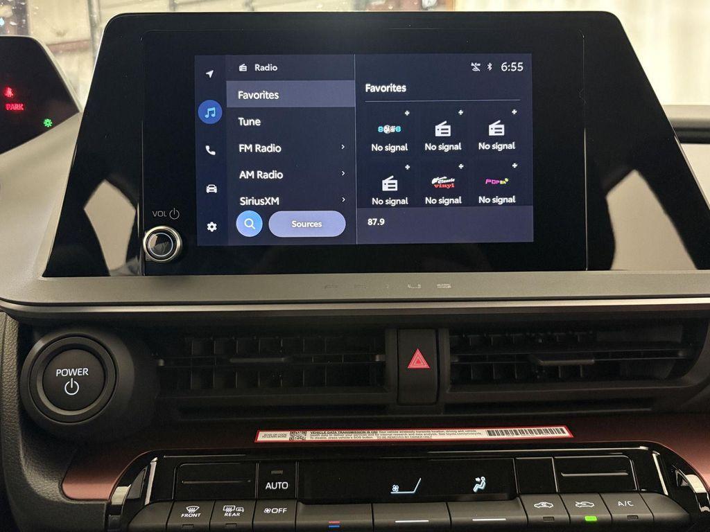 new 2026 Toyota Prius Plug-In Hybrid car, priced at $34,580