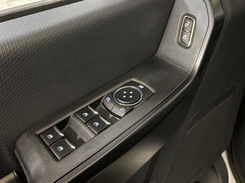 used 2021 Ford F-150 car, priced at $25,000