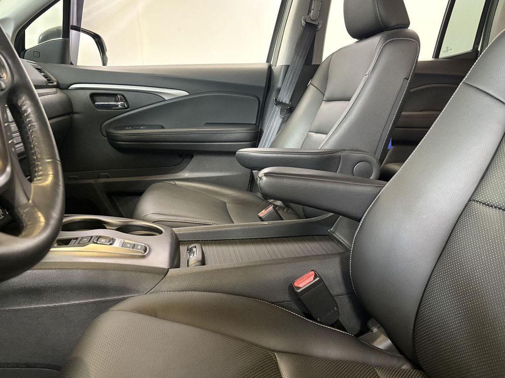 used 2023 Honda Ridgeline car, priced at $32,500