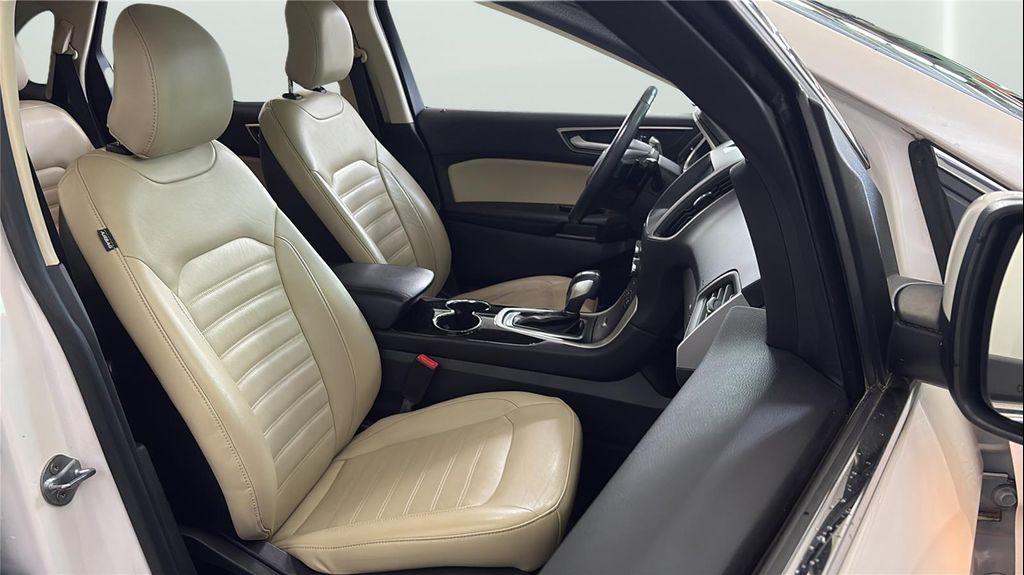 used 2017 Ford Edge car, priced at $14,000