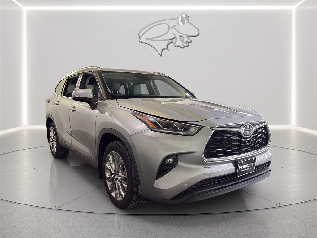 used 2022 Toyota Highlander Hybrid car, priced at $42,000
