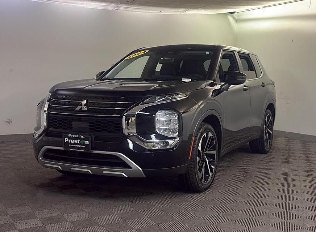 used 2024 Mitsubishi Outlander car, priced at $21,500