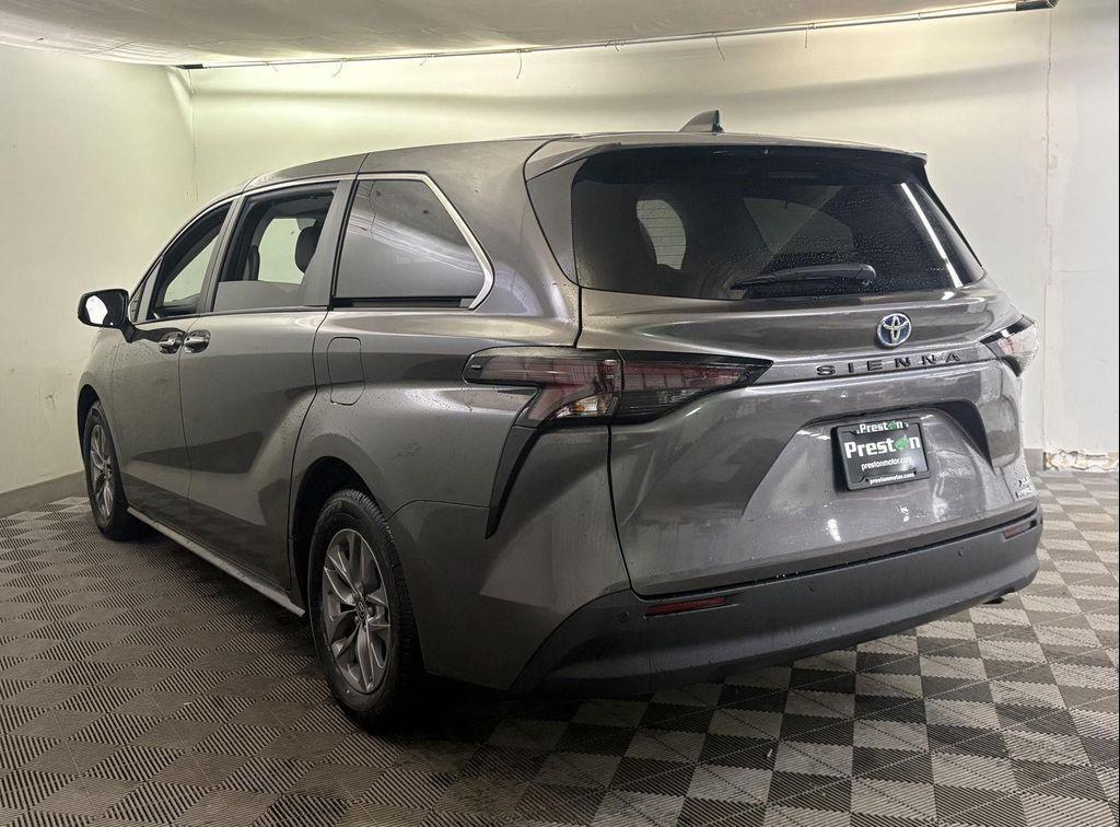 used 2024 Toyota Sienna car, priced at $38,500