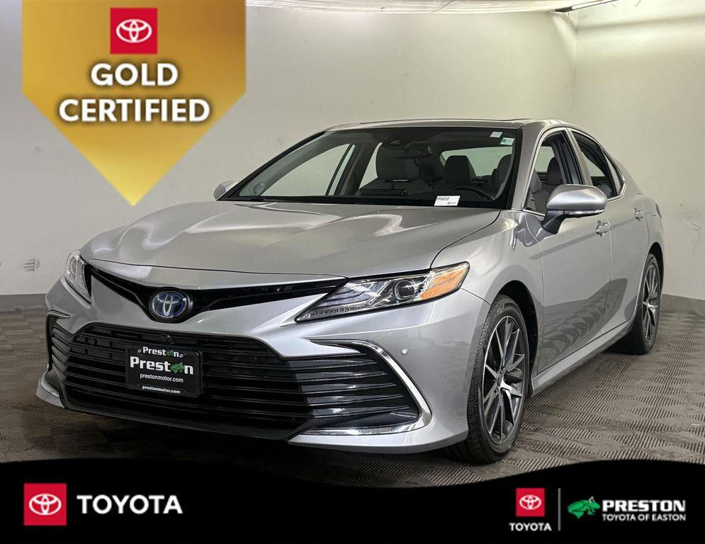 used 2022 Toyota Camry Hybrid car, priced at $28,000