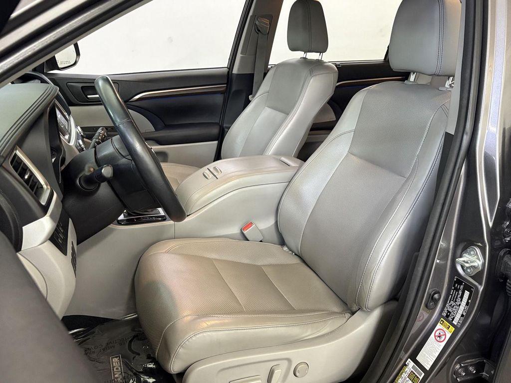 used 2015 Toyota Highlander Hybrid car, priced at $20,500