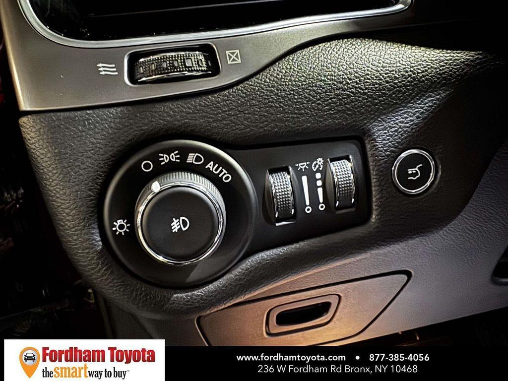 used 2019 Jeep Cherokee car, priced at $14,674