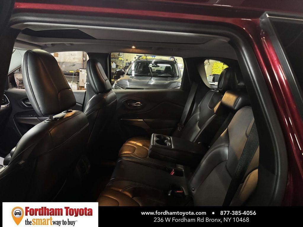 used 2019 Jeep Cherokee car, priced at $14,674