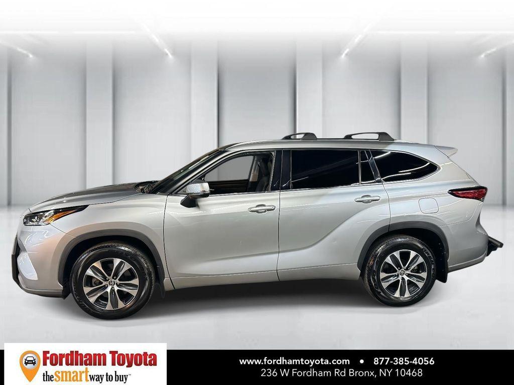 used 2020 Toyota Highlander car, priced at $28,599