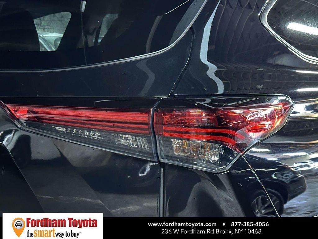 used 2023 Toyota Highlander car, priced at $38,995