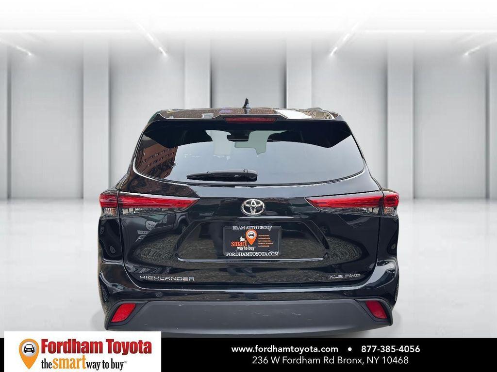 used 2023 Toyota Highlander car, priced at $35,499
