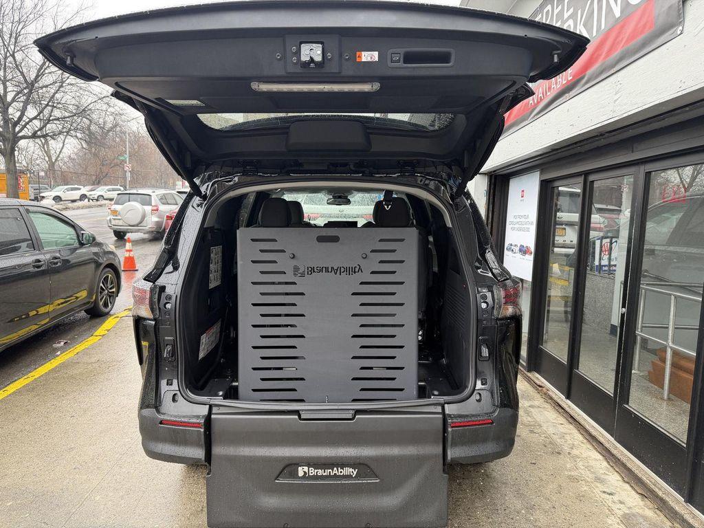 used 2026 Toyota Sienna car, priced at $72,999