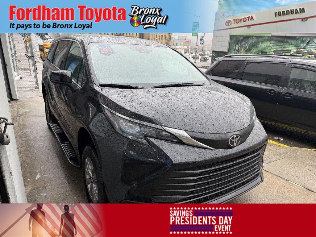 used 2026 Toyota Sienna car, priced at $72,999