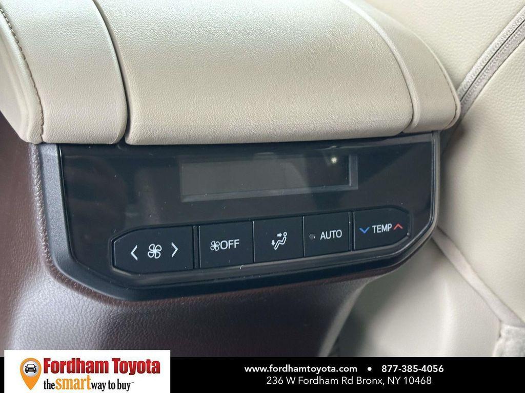 used 2022 Toyota Highlander car, priced at $33,699