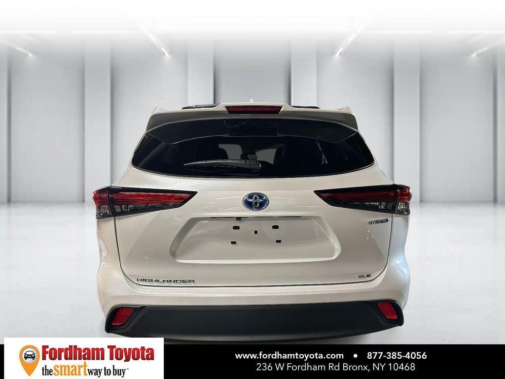 used 2023 Toyota Highlander Hybrid car, priced at $43,999