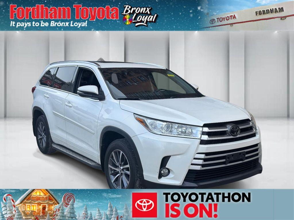 used 2018 Toyota Highlander car, priced at $23,490