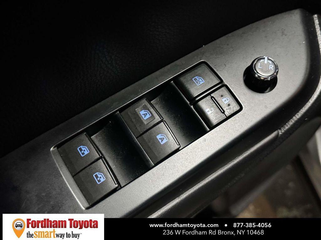 used 2019 Toyota Highlander car, priced at $26,999