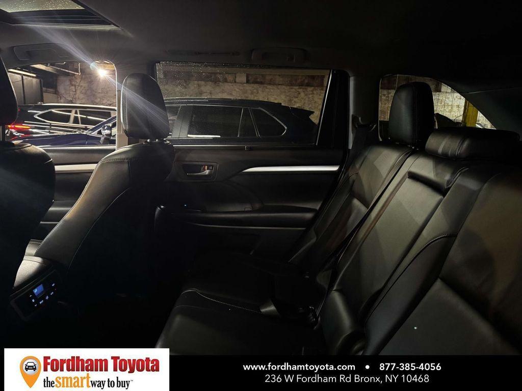 used 2019 Toyota Highlander car, priced at $26,999