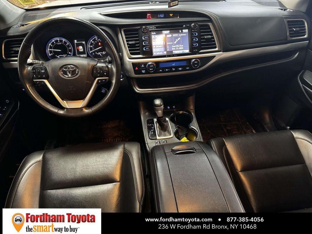 used 2019 Toyota Highlander car, priced at $26,999