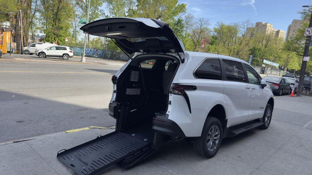 used 2025 Toyota Sienna car, priced at $68,999