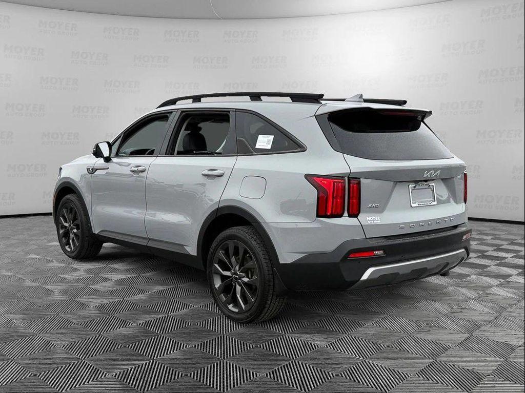 used 2022 Kia Sorento car, priced at $25,999