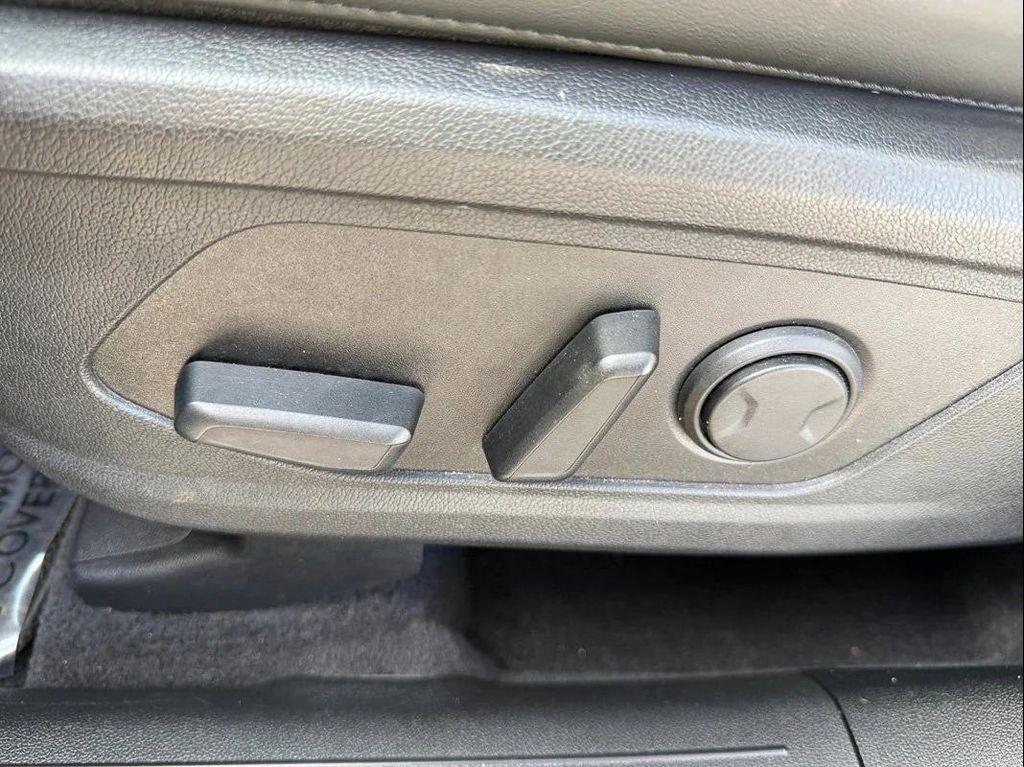 used 2022 Kia Sorento car, priced at $27,999