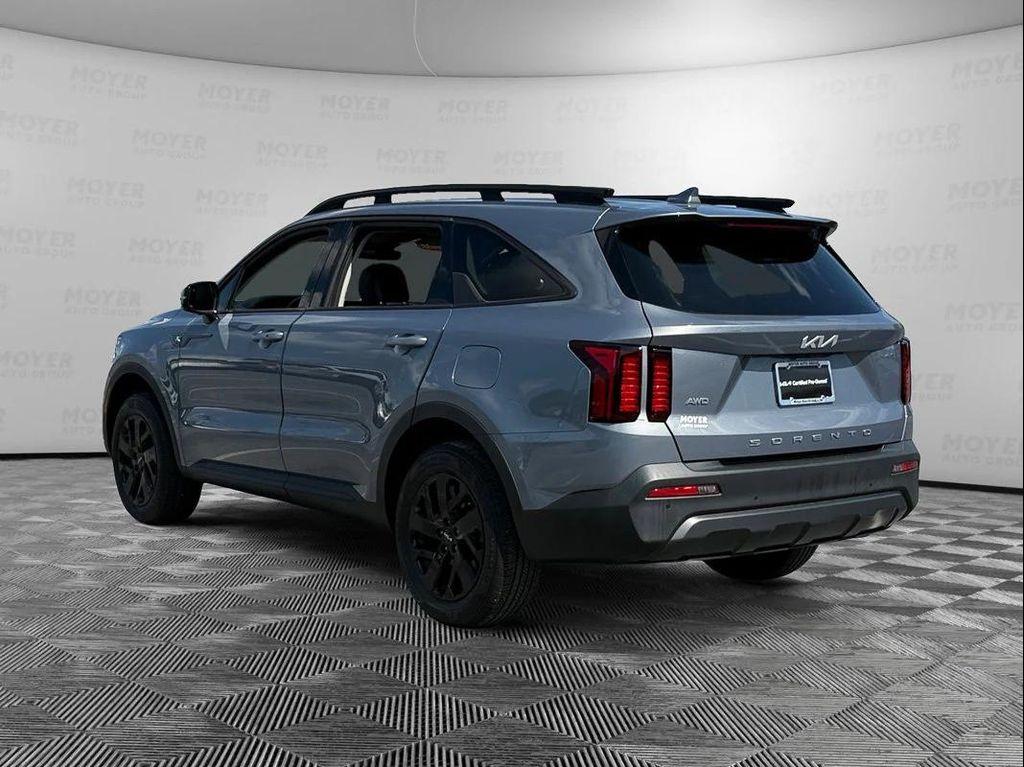 used 2022 Kia Sorento car, priced at $27,999